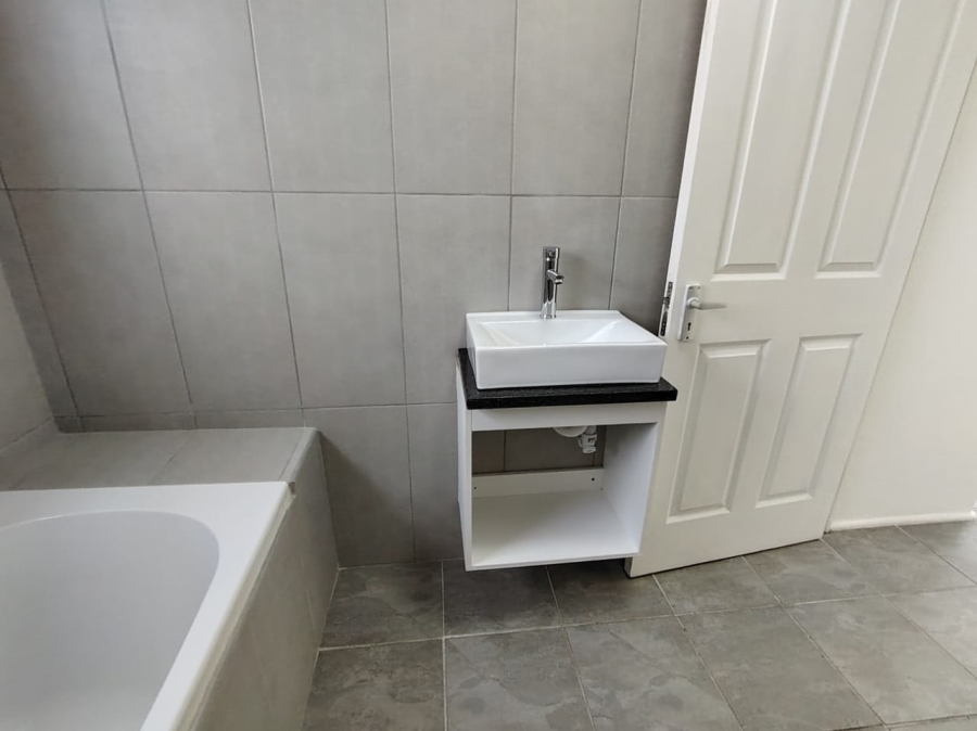 3 Bedroom Property for Sale in Heiderand Western Cape